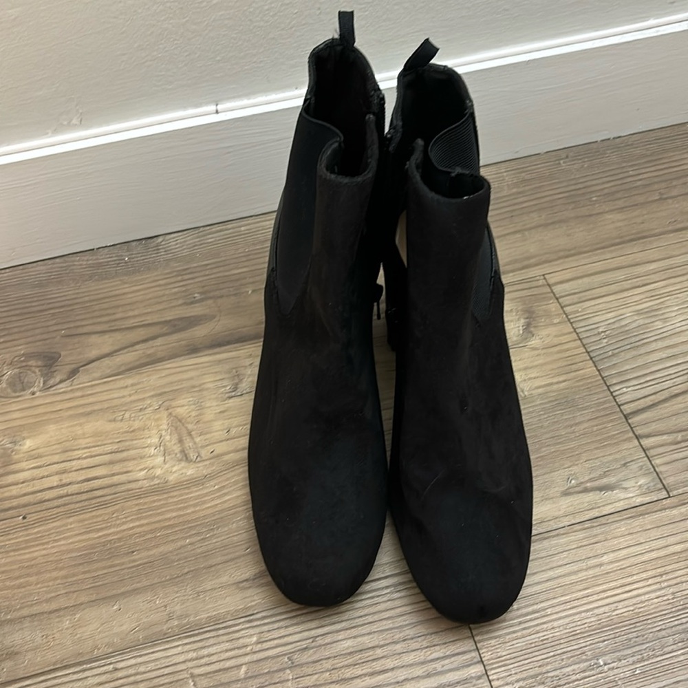Gap black ankle boots